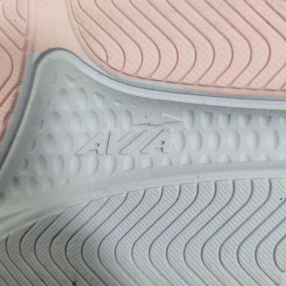 Avia White Trimmed in Blue Slip On Sneakers Size 9M 81524-2693 - Picture 6 of 8